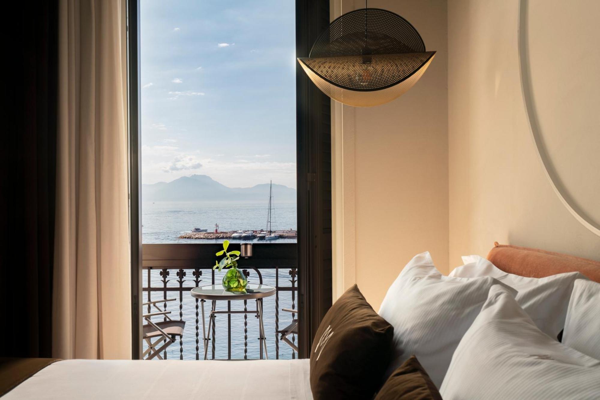 Demetra Luxury Suites Nápoly Kültér fotó